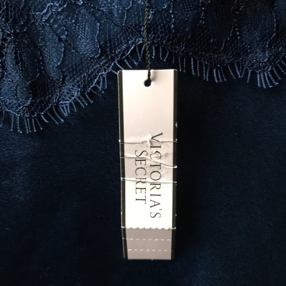 Victoria Secret Sleep gown - Picture 6 of 8